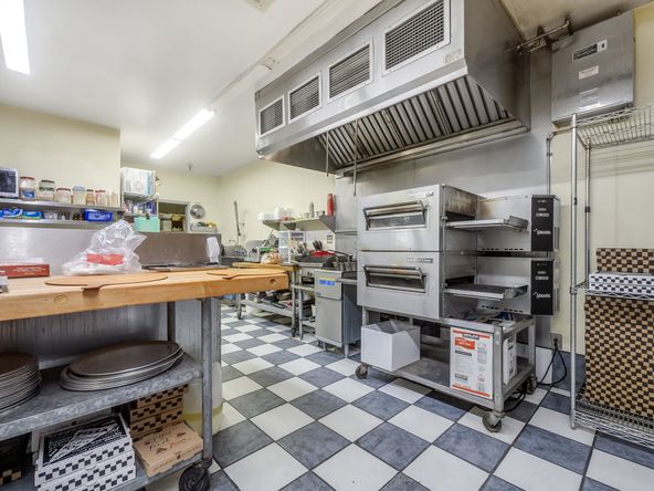 Highly Established Turn Key Pizza Planet-Video World in Selma, CA: 1900 Floral Ave, Selma, CA 93662